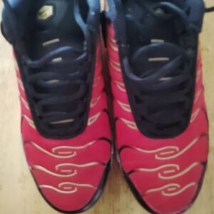 Nike Red and Black Athletic Shoes